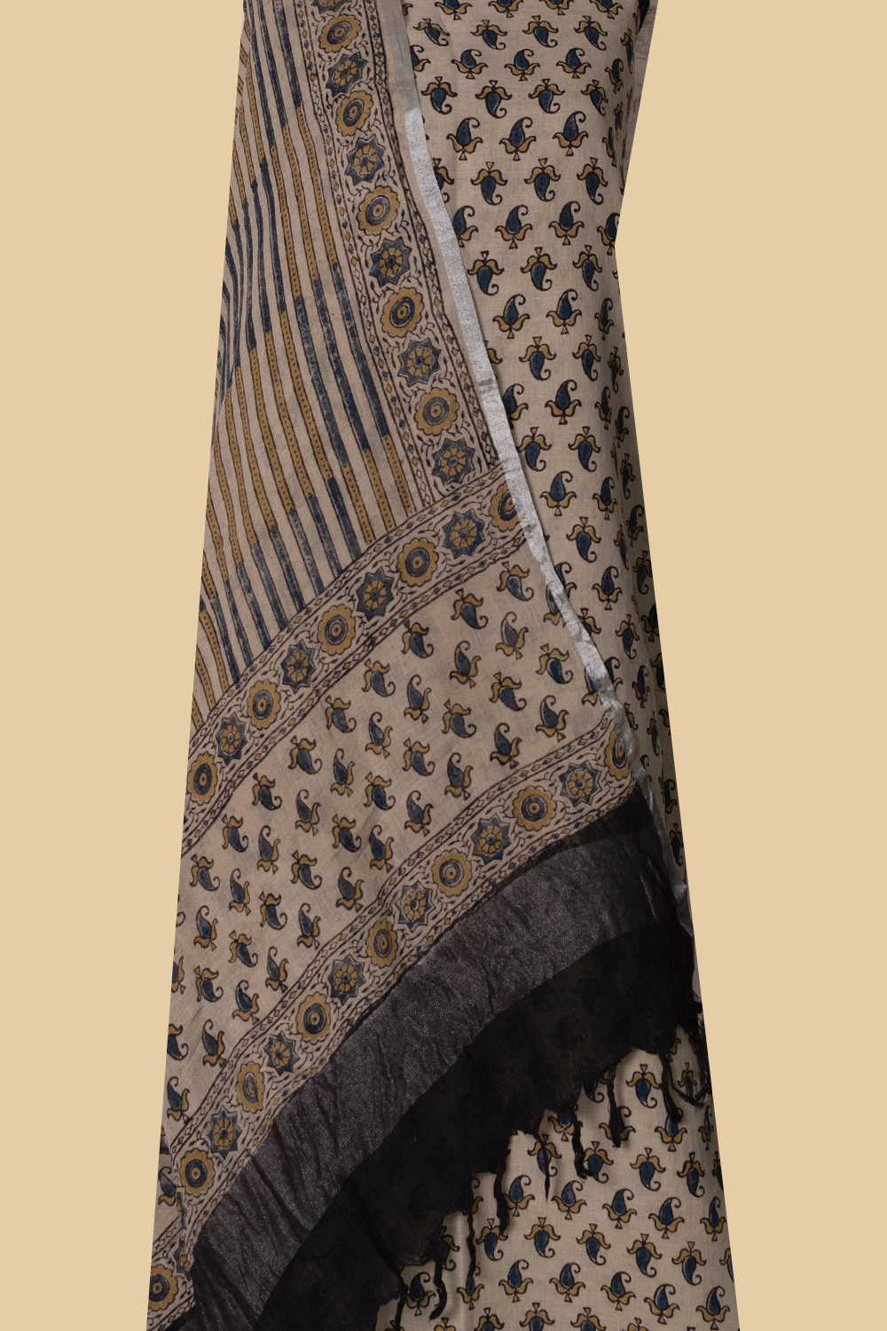 Unstitched Suits - Matkatus 