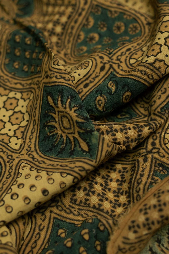 Ajrak Fabric - Matkatus 
