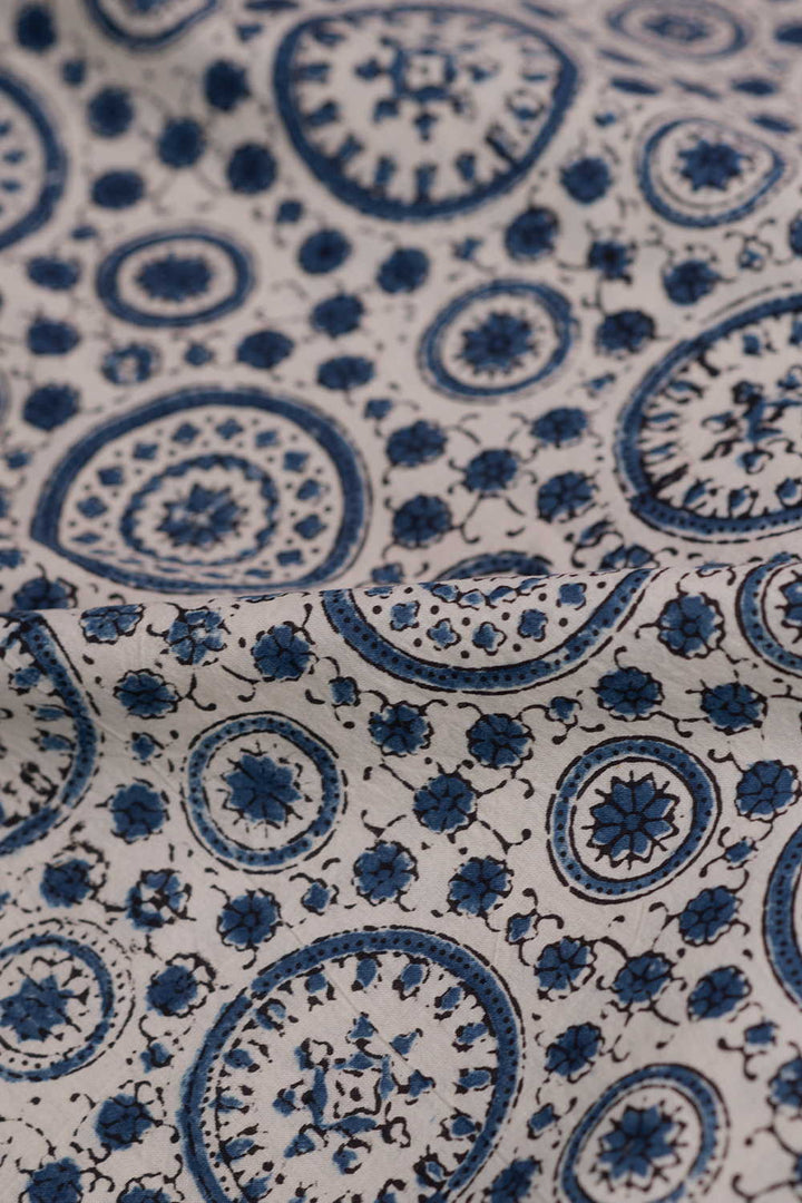 Block Printed Fabric - Matkatus 