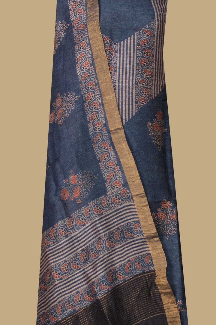 Ajrak Suits - Matkatus 