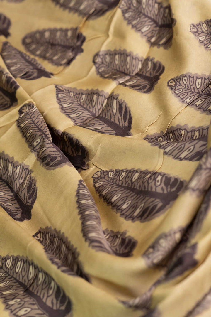 Silk Fabric - Matkatus 