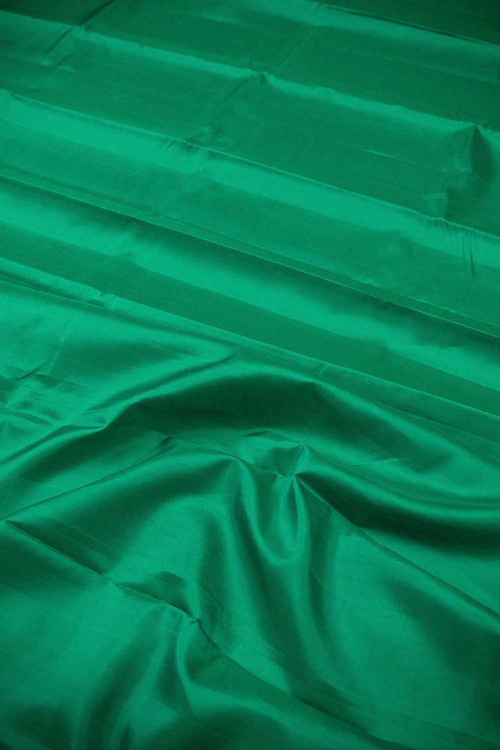 Patt Sarees - Matkatus 