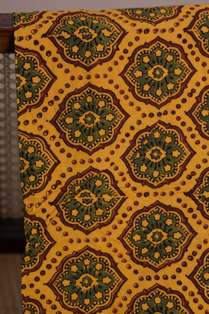 Block Printed Cotton Fabric - Matkatus 