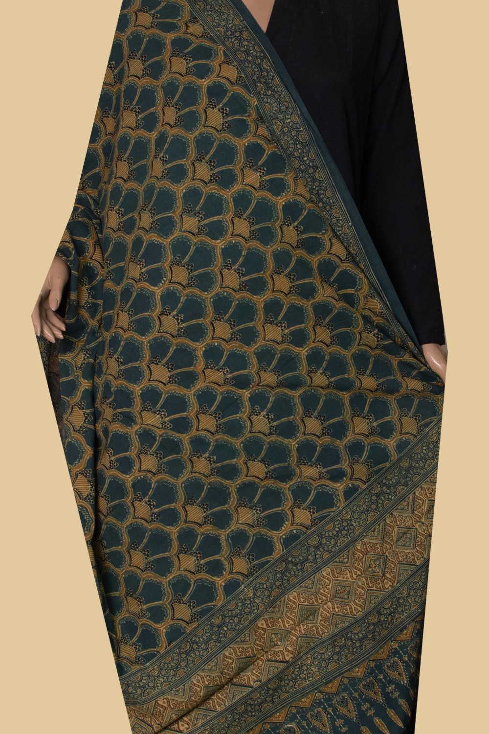 Ajrak Cotton Dupatta - Matkatus 