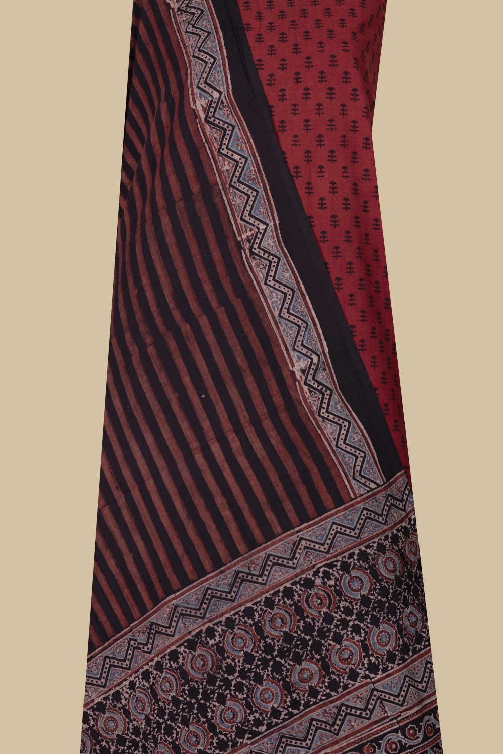 Top and Dupatta - Matkatus 