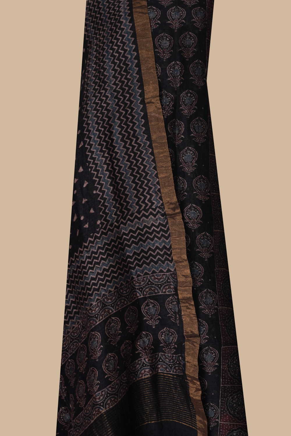 Unstitched Suits-Matkatus 