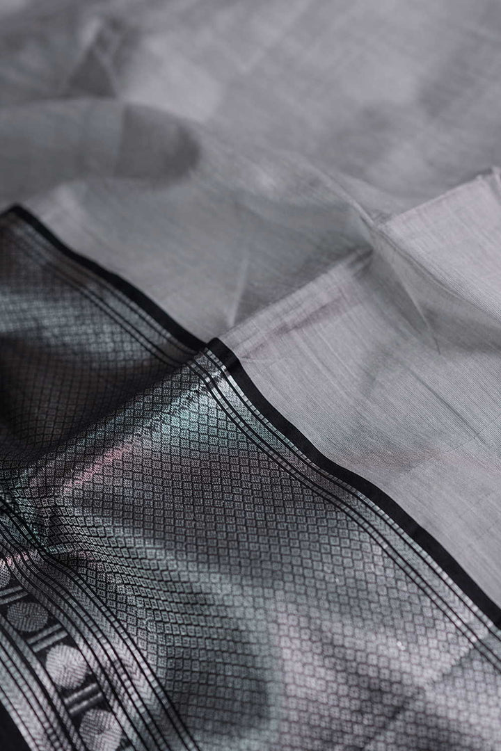 Border Fabrics - Matkatus 