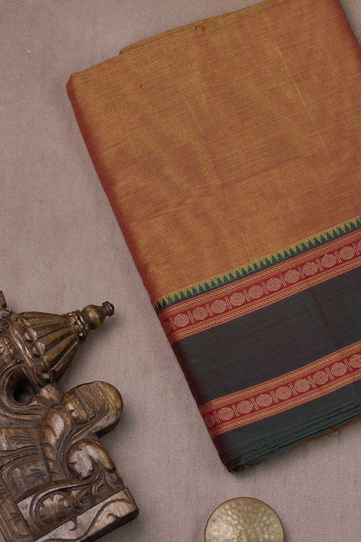 Border Fabrics - Matkatus 