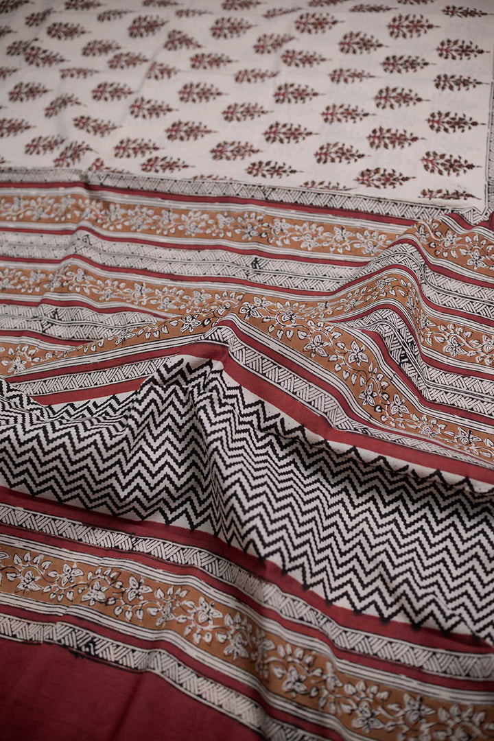 Saree-Matkatus 