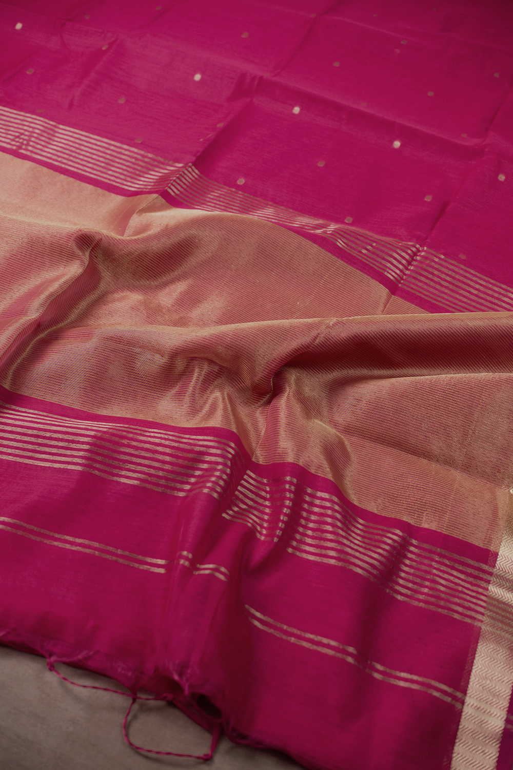 Royal Pink with Zari Butti Maheshwari Silk Cotton saree