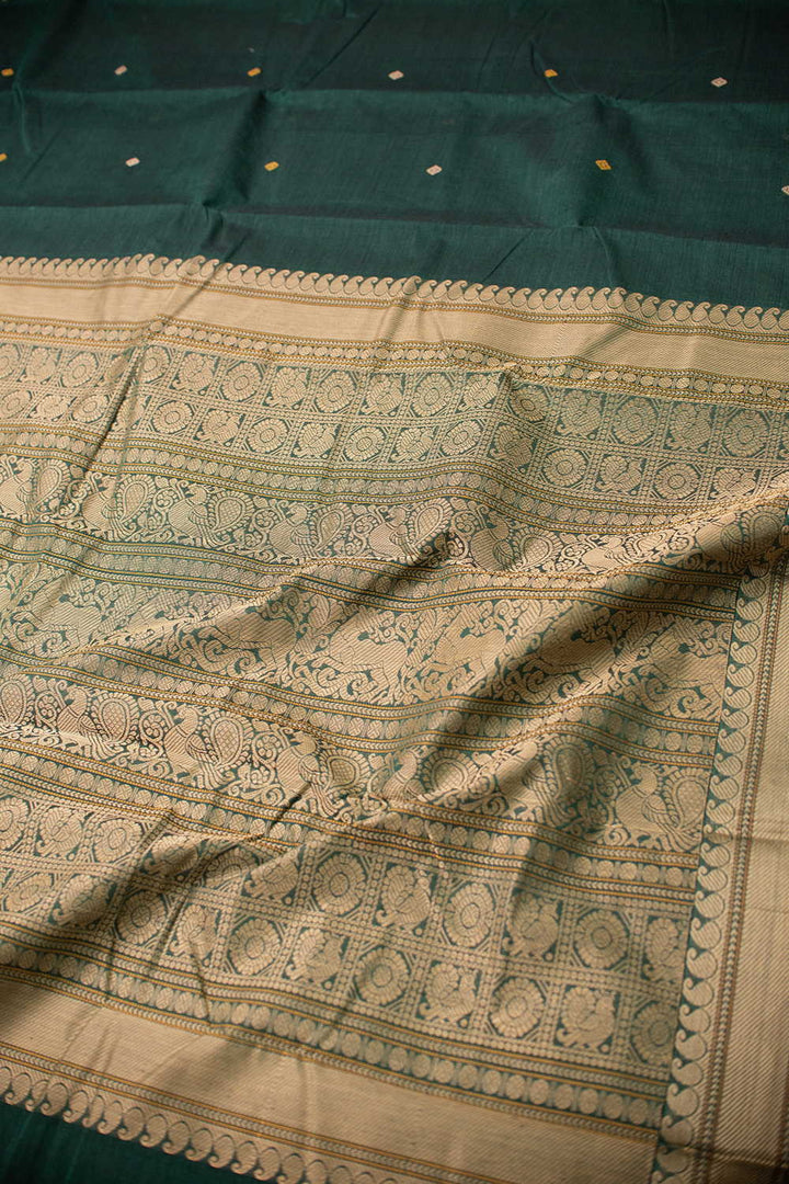 Sarees - Matkatus 