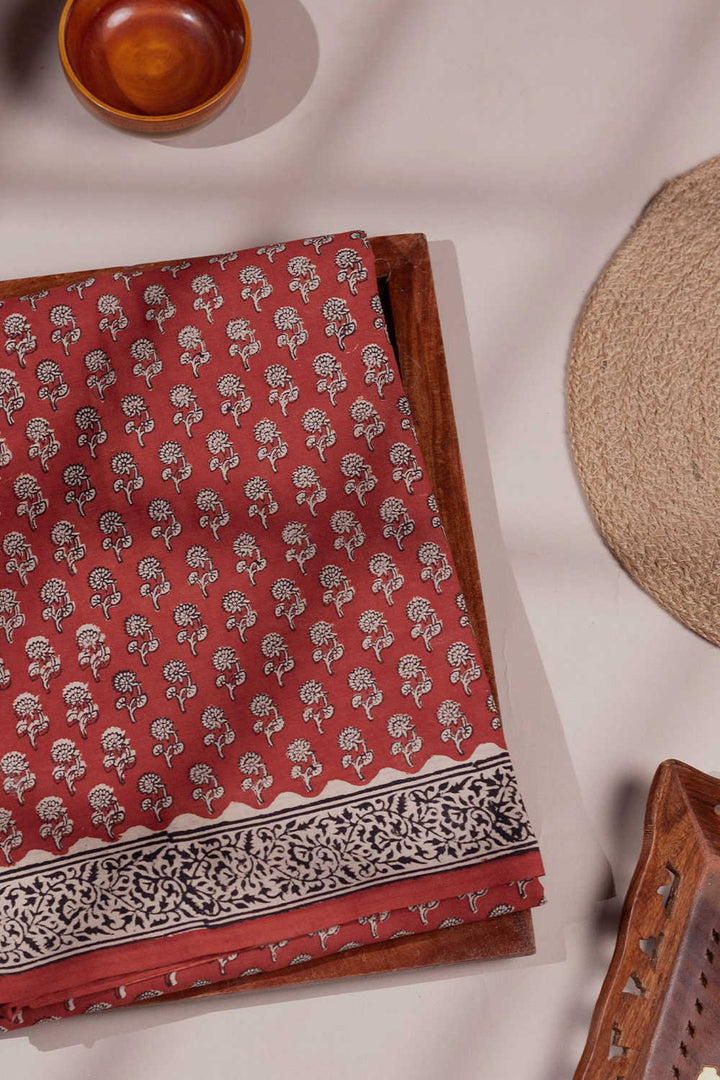 Sarees - Matkatus 