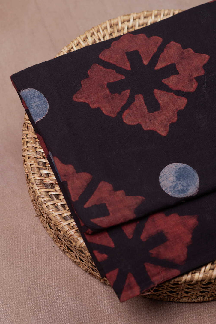 Ajrak Fabrics - Matkatus