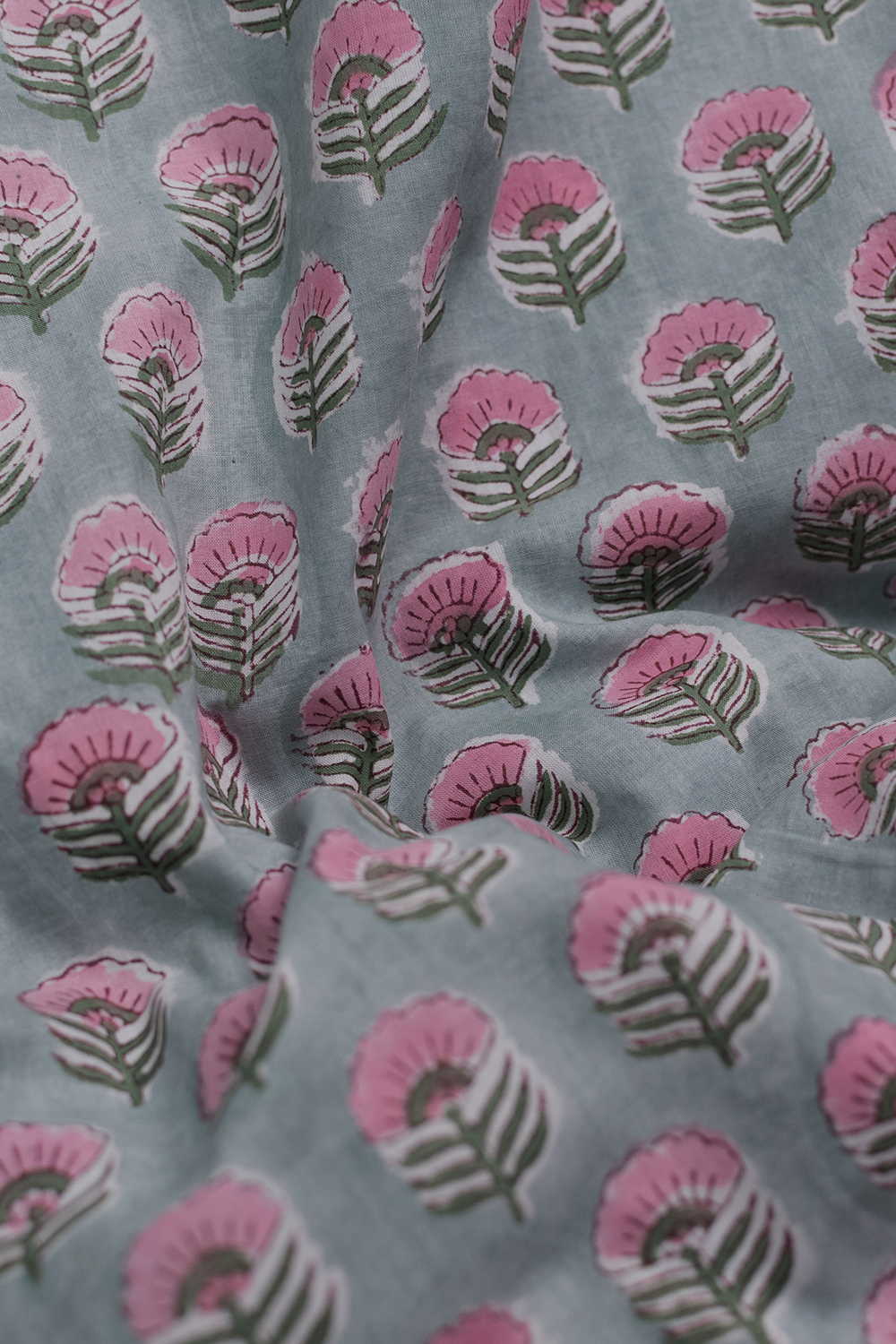 Hand block printed Sanganeri cotton fabric with floral motifs - Matkatus 