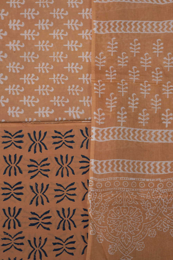 Unstitched Suits - Matkatus