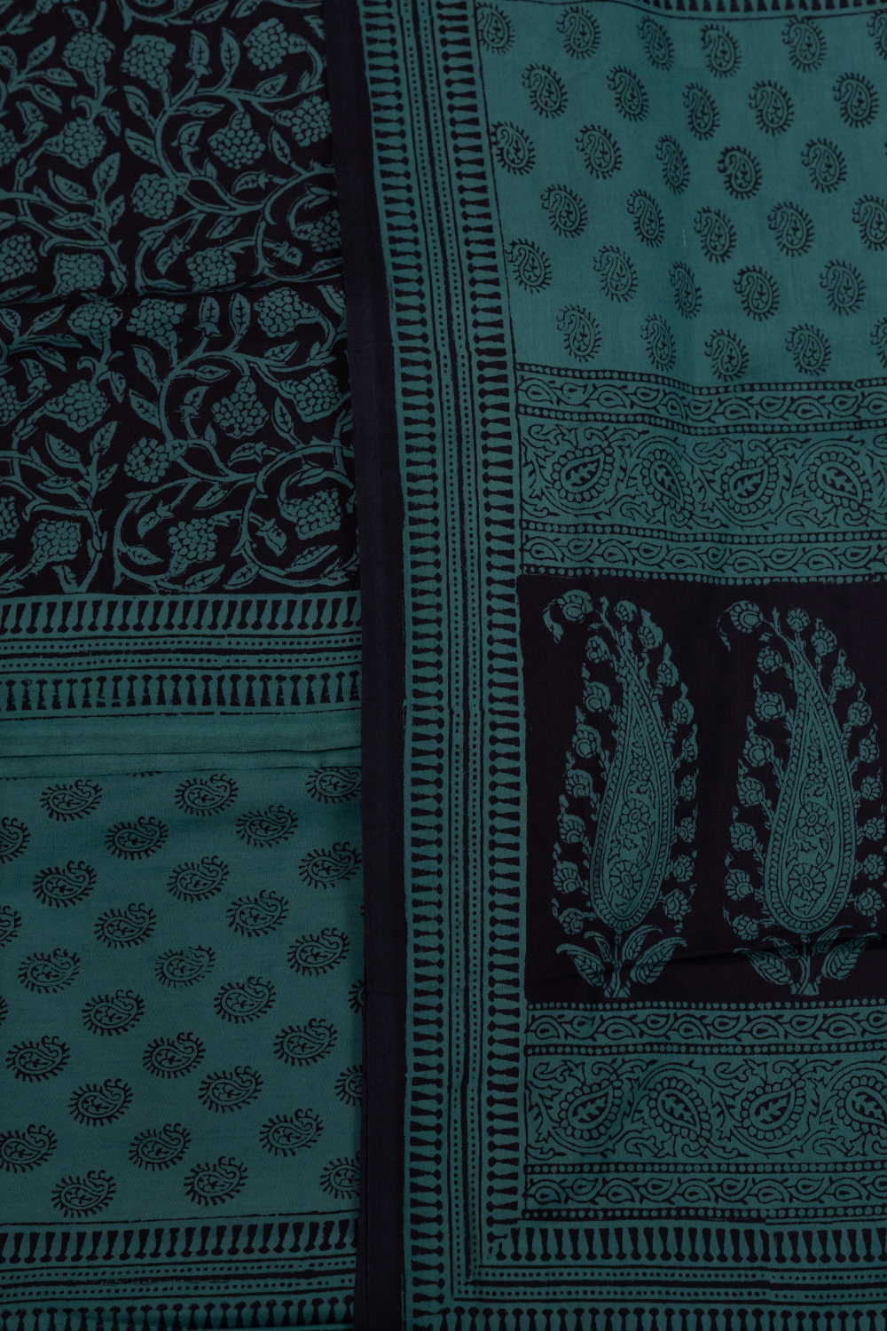 Unstitched Suits - Matkatus 