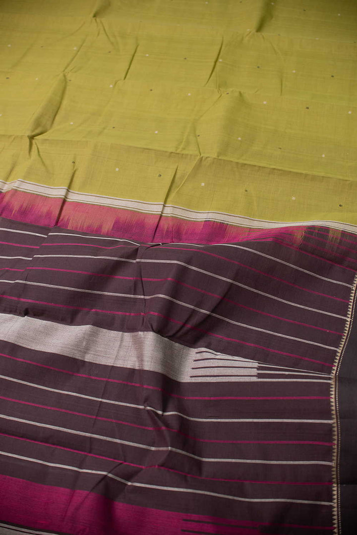 Sarees - Matkatus 