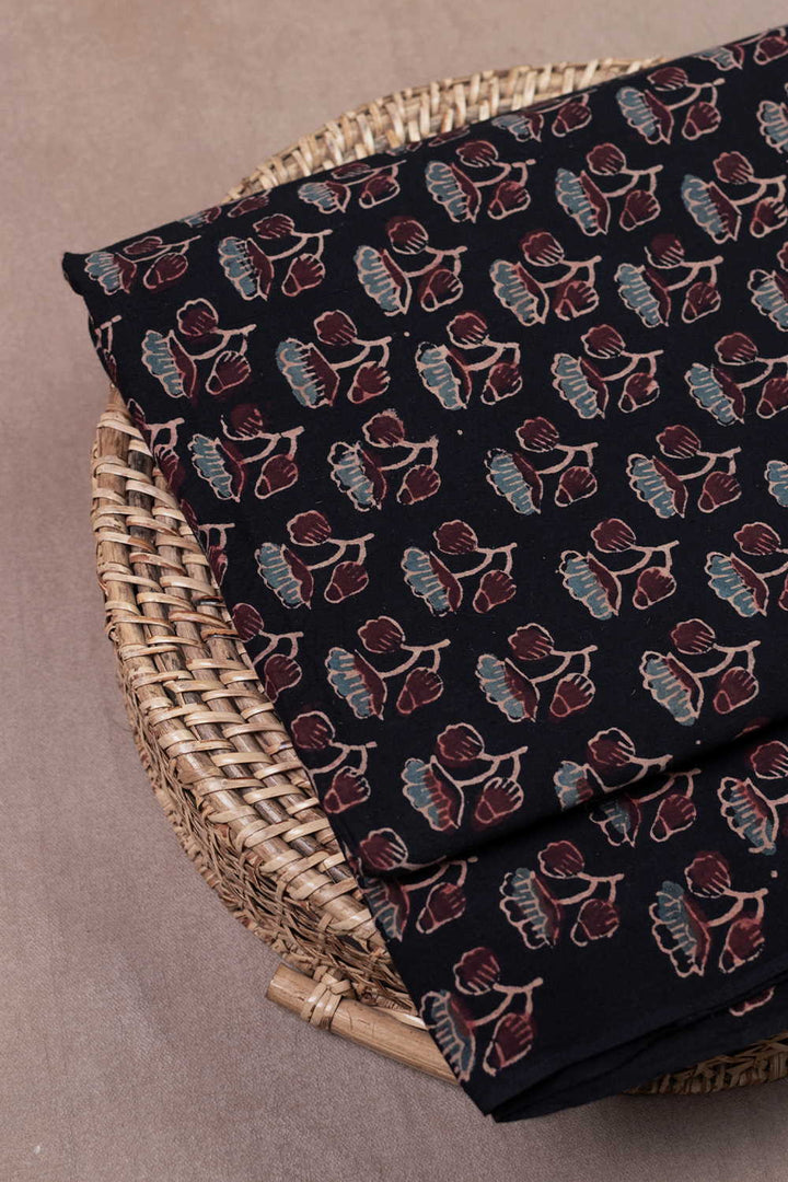 Ajrak Fabrics-Matkatus 