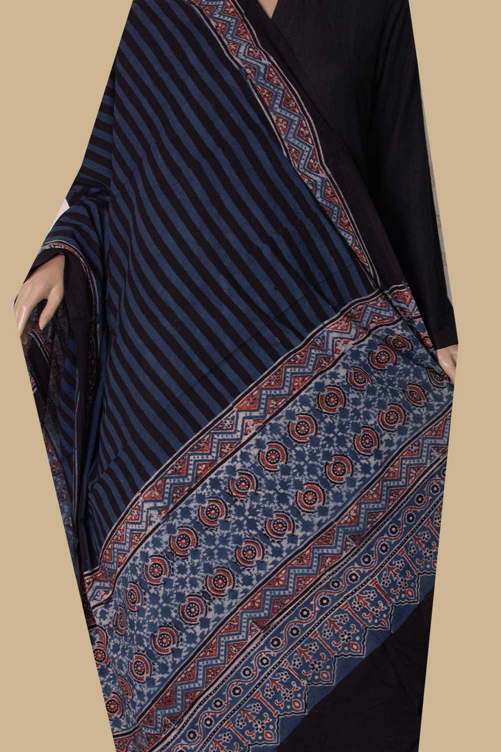 Ajrak Dupatta - Matkatus 