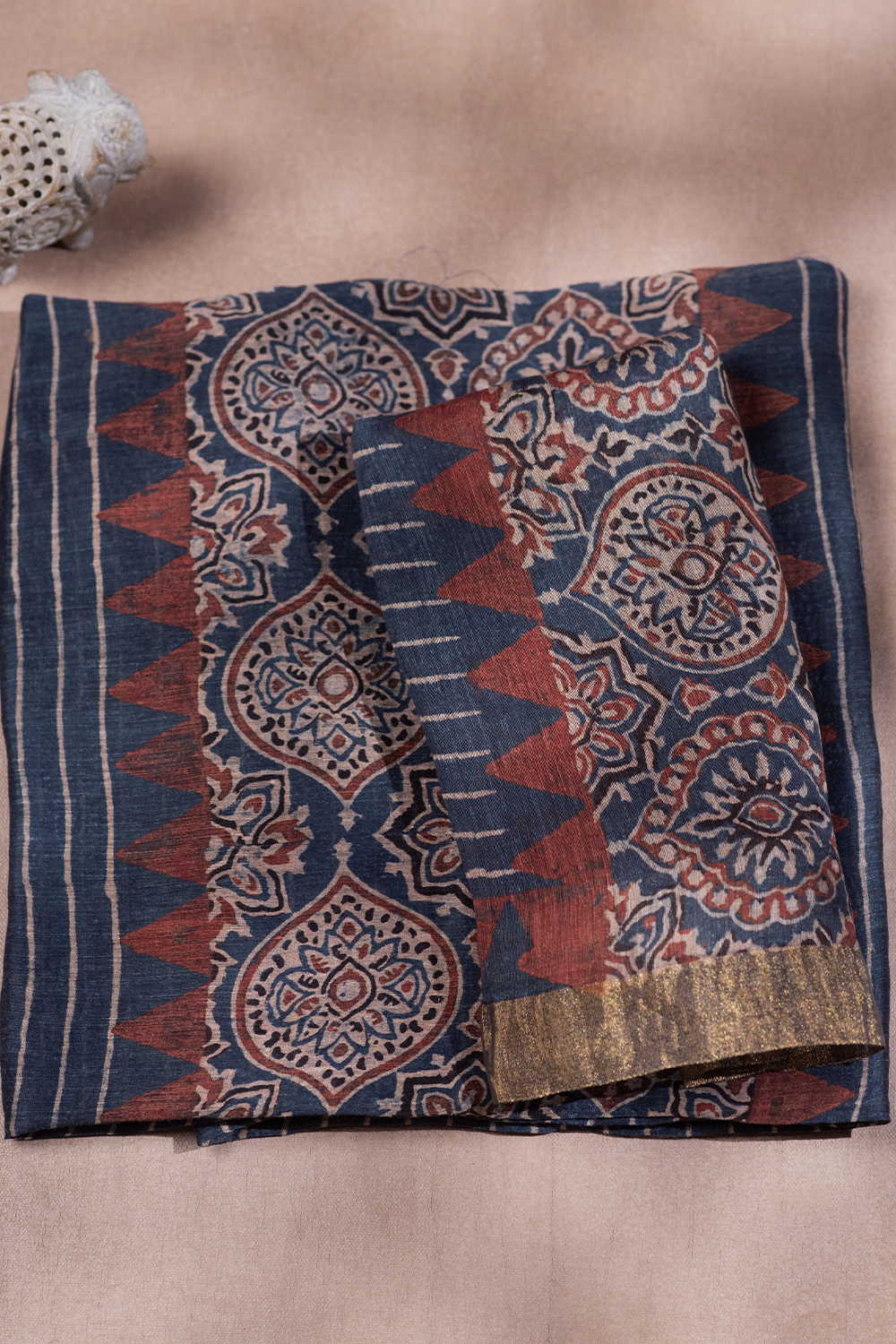 Ajrak Suits - Matkatus 