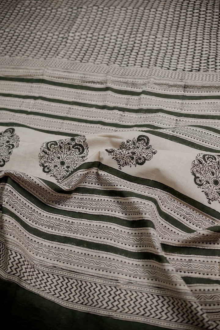 Saree-Matkatus 