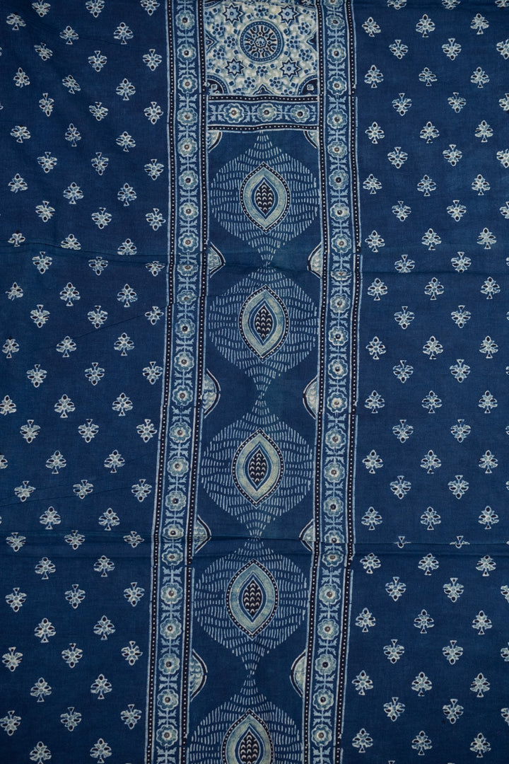 Ajrk Suits - Matkatus 