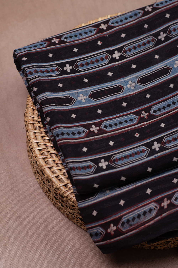 Ajrak Fabric - Matkatus