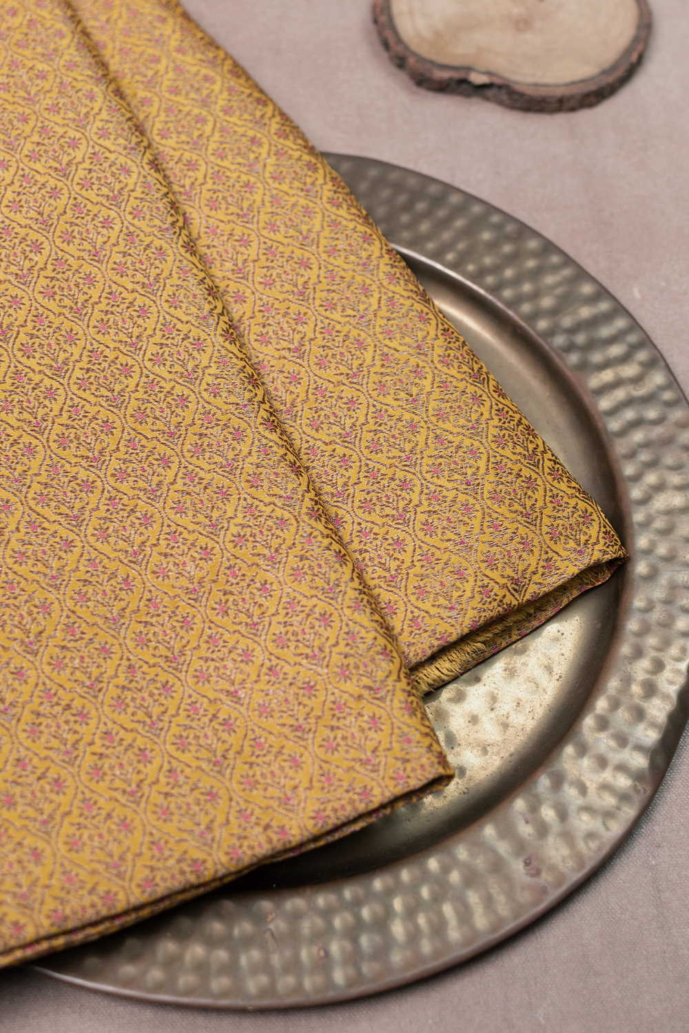 Banarasi Silk Fabrics-Matkatus 