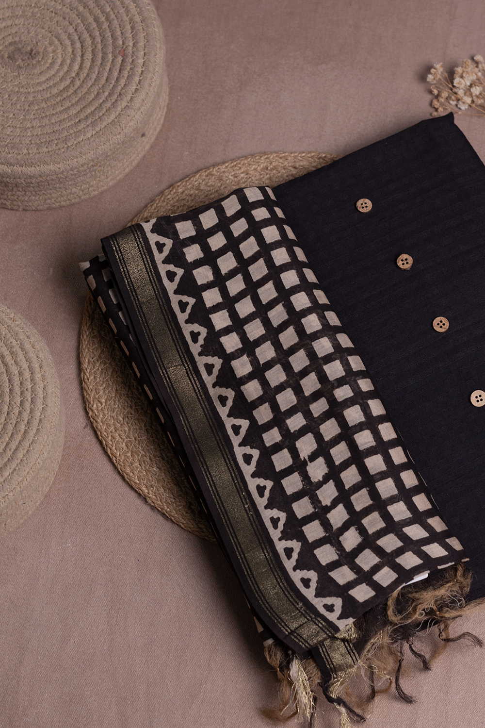 Top and Dupatta - Matkatus 