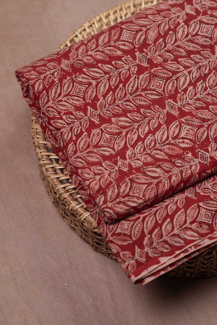Printed Kalamkari Fabrics - Matkatus 