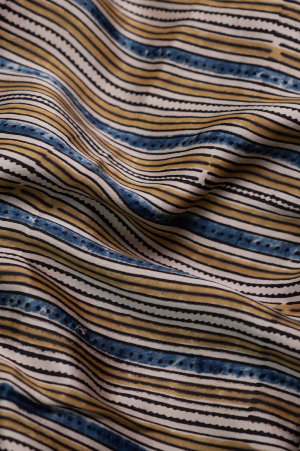 Silk Fabric - Matkatus 
