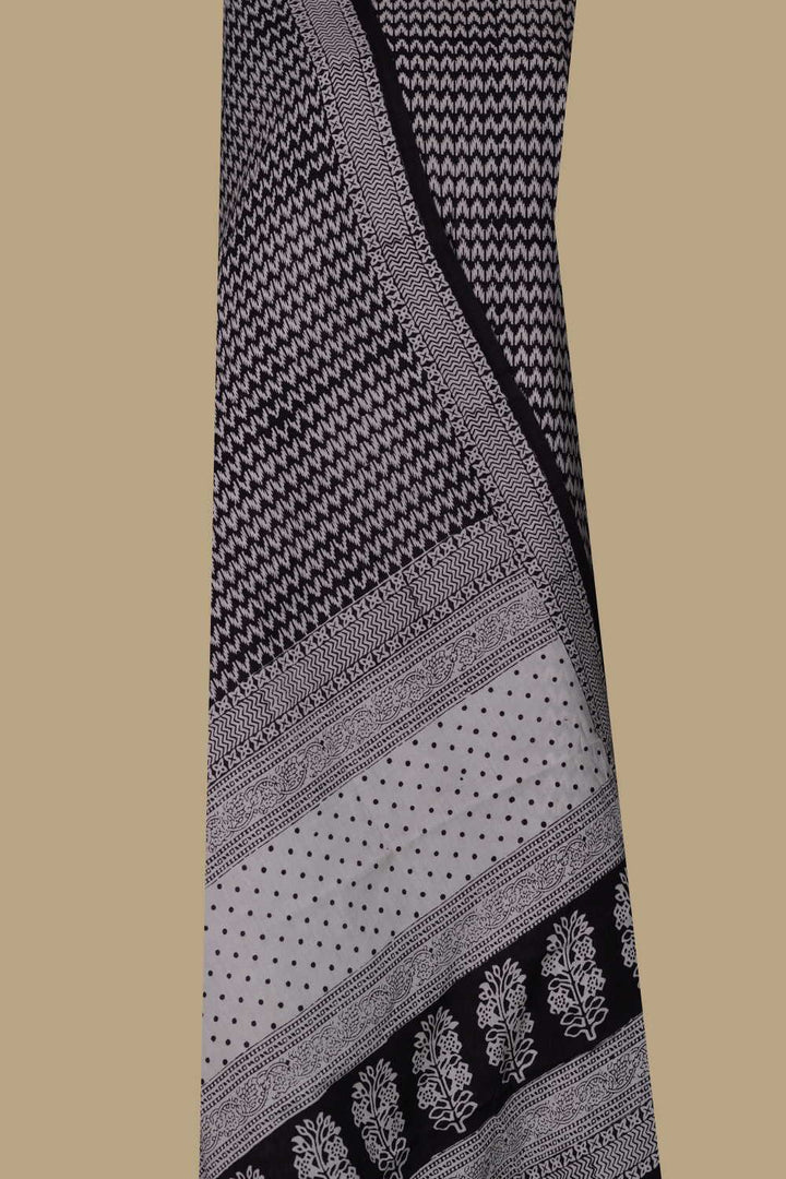 Unstitched Suits - Matkatus 