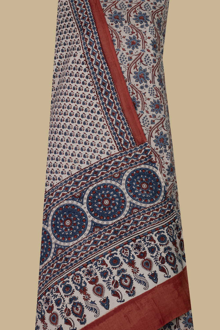 Unstitched Suits - Matkatus 