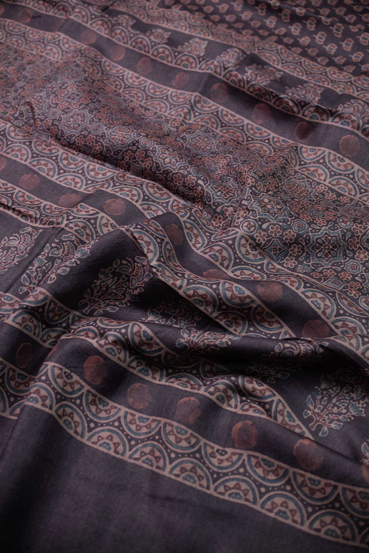 Sarees - Matkatus 