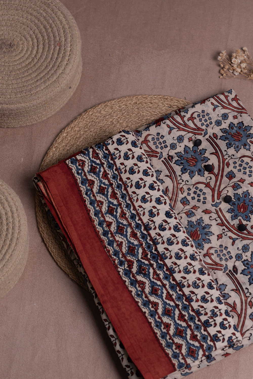 Top and Dupatta - Matkatus 