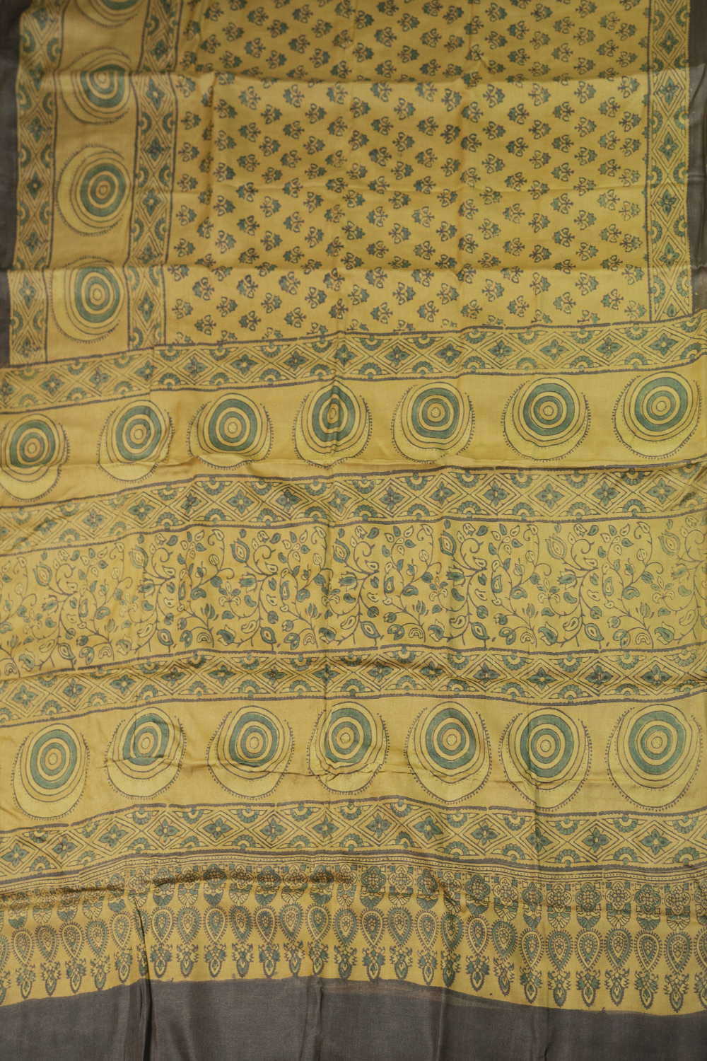 Sarees - Matkatus 