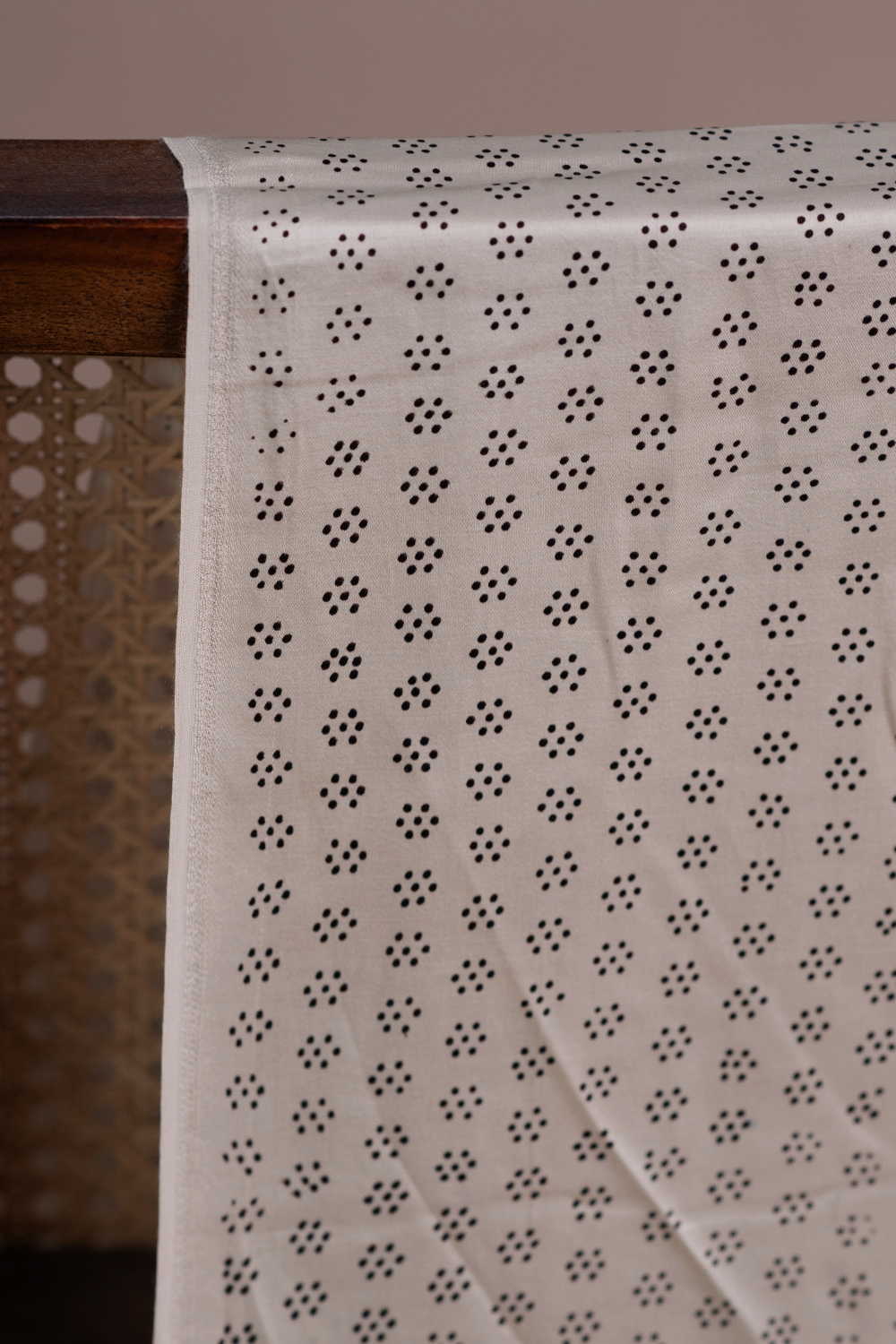Silk Fabric - Matkatus 