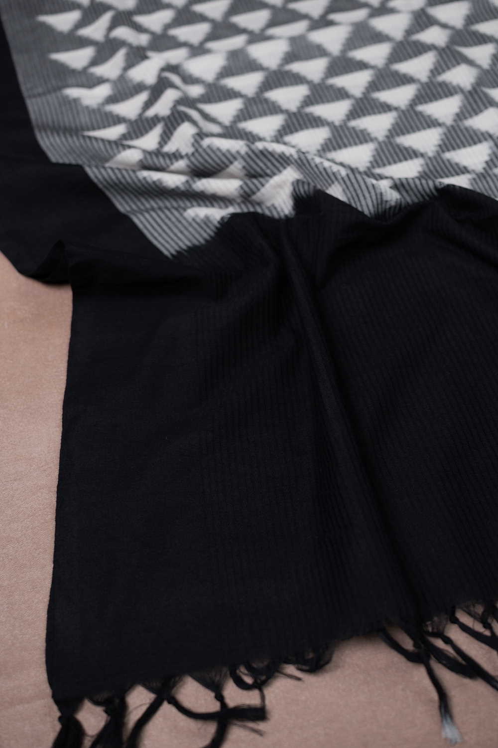 Ikat Cotton Dupatta - Matkatus