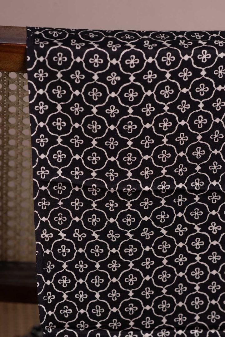 Silk Fabric - Matkatus 