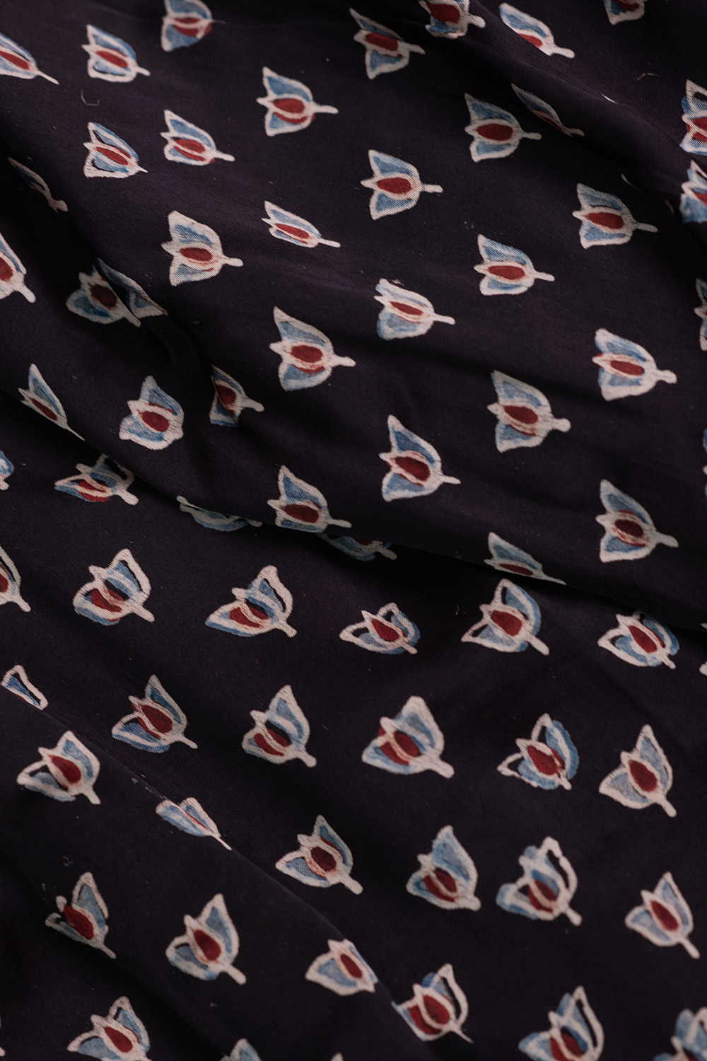 Silk Fabric - Matkatus 