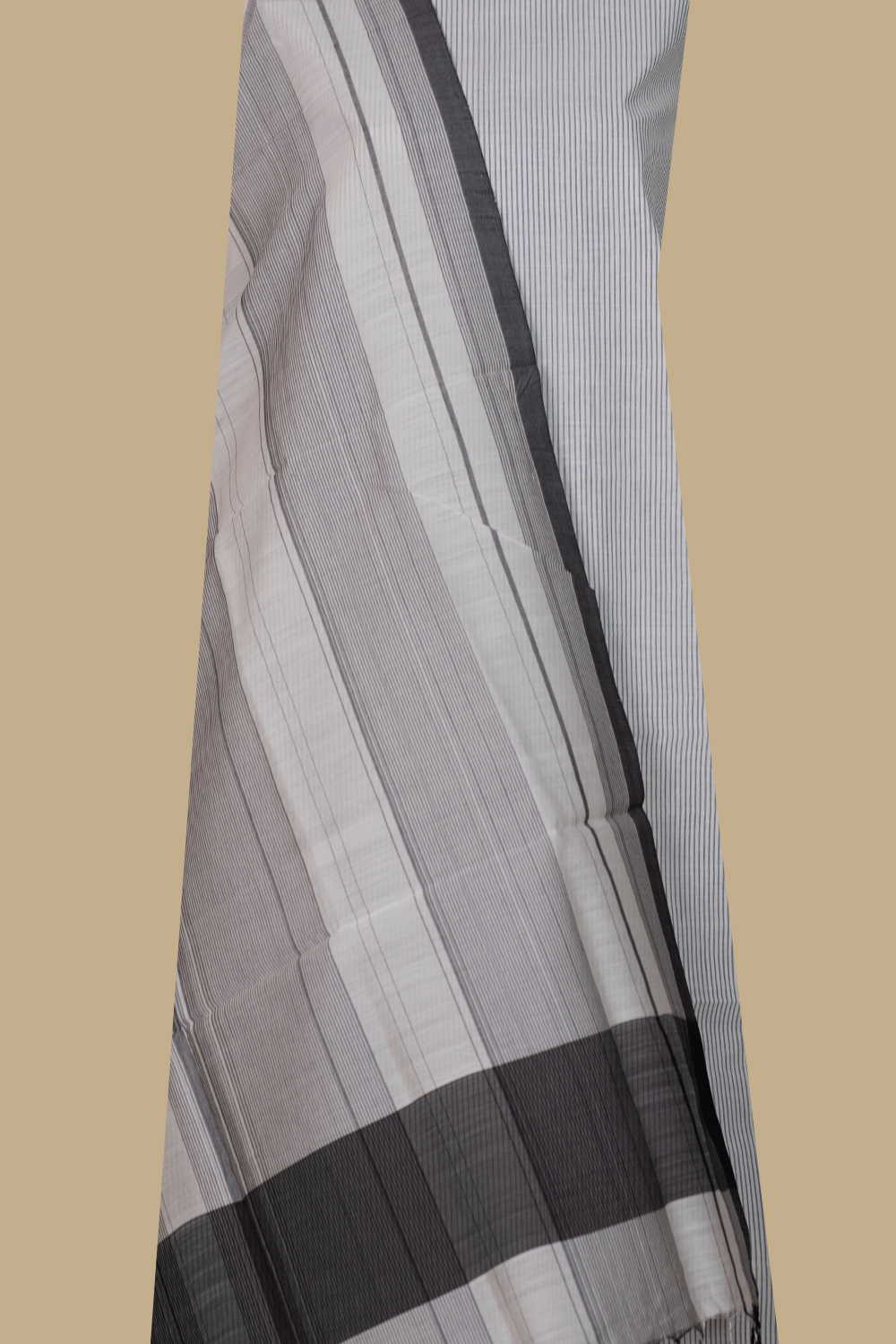 Top and Dupatta - Matkatus 