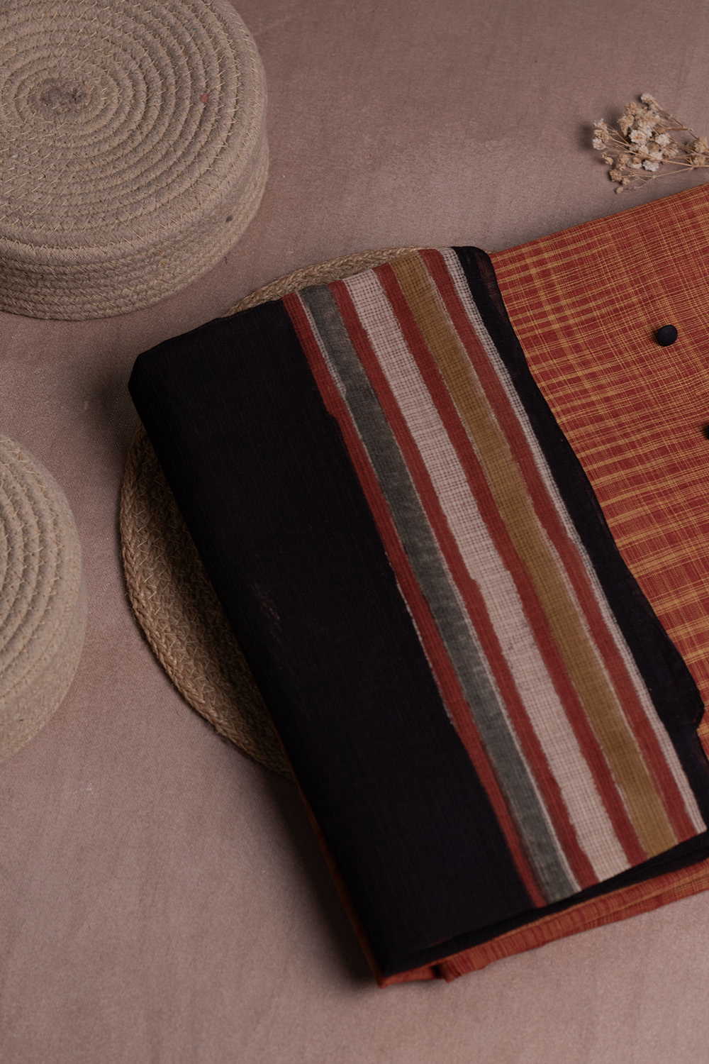 Top and Dupatta - Matkatus 