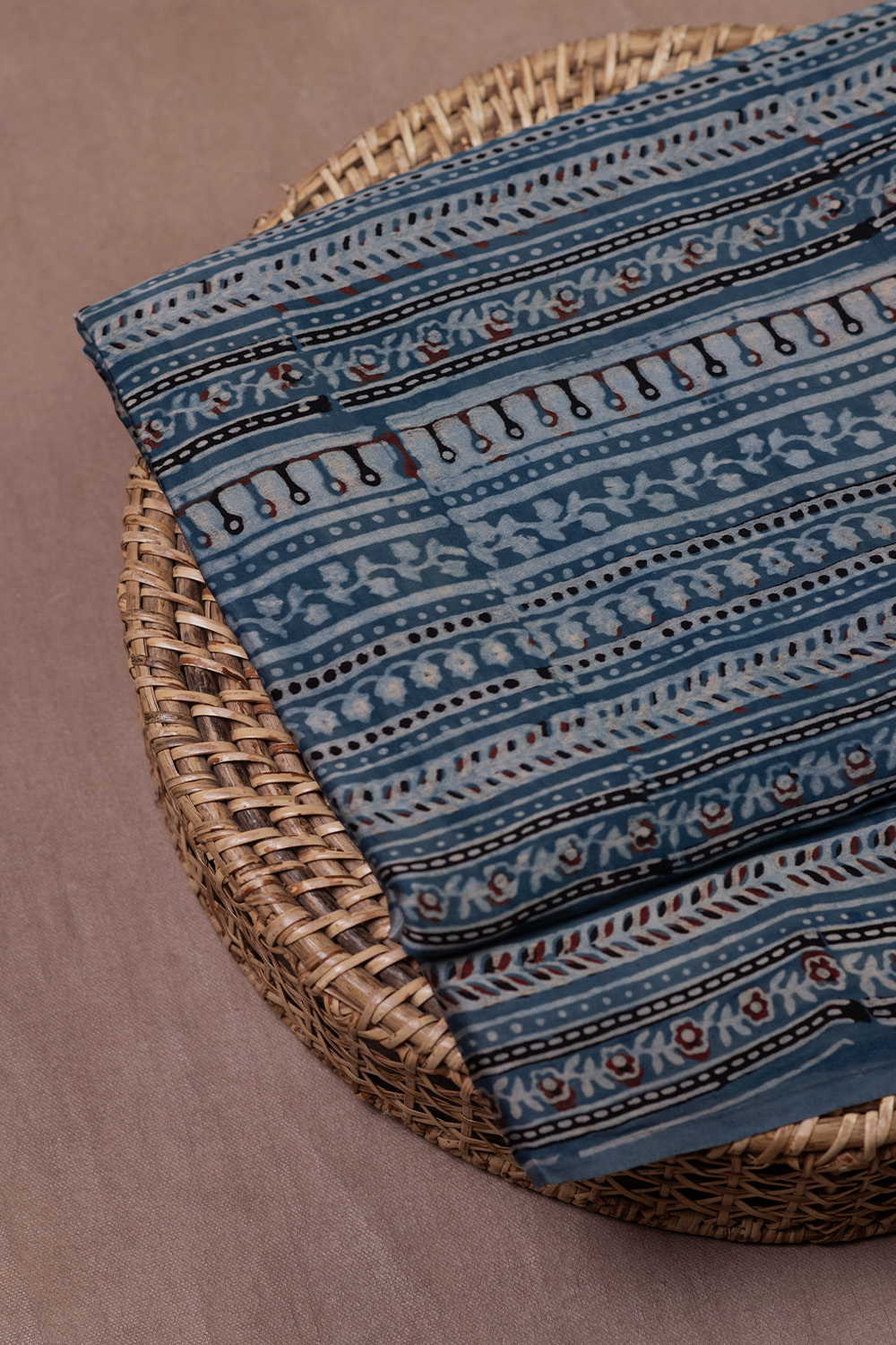 Silk Fabric - Matkatus 
