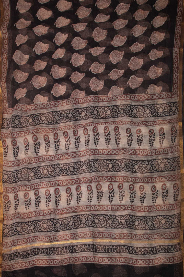 Sarees - Matkatus 