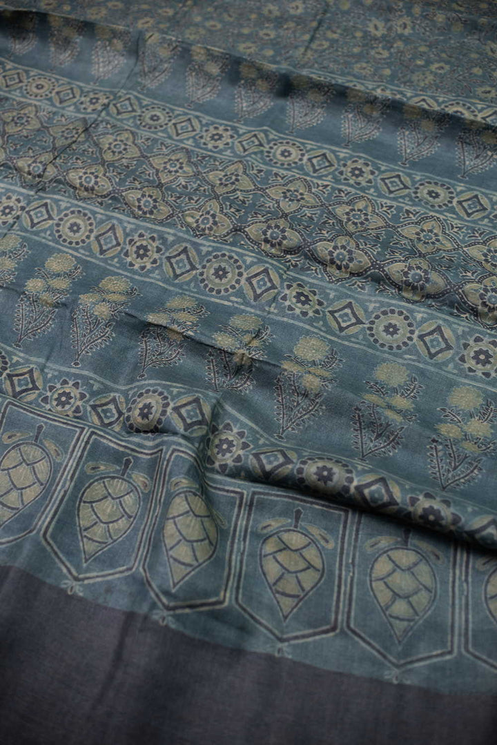 Sarees - Matkatus 