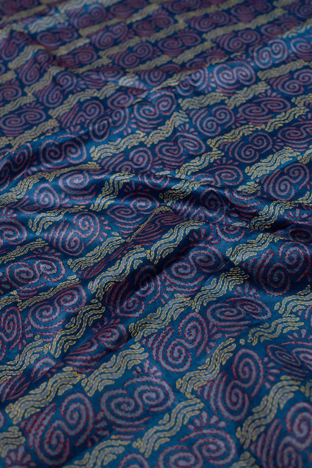 Embroidered Dupatta - Matkatus 