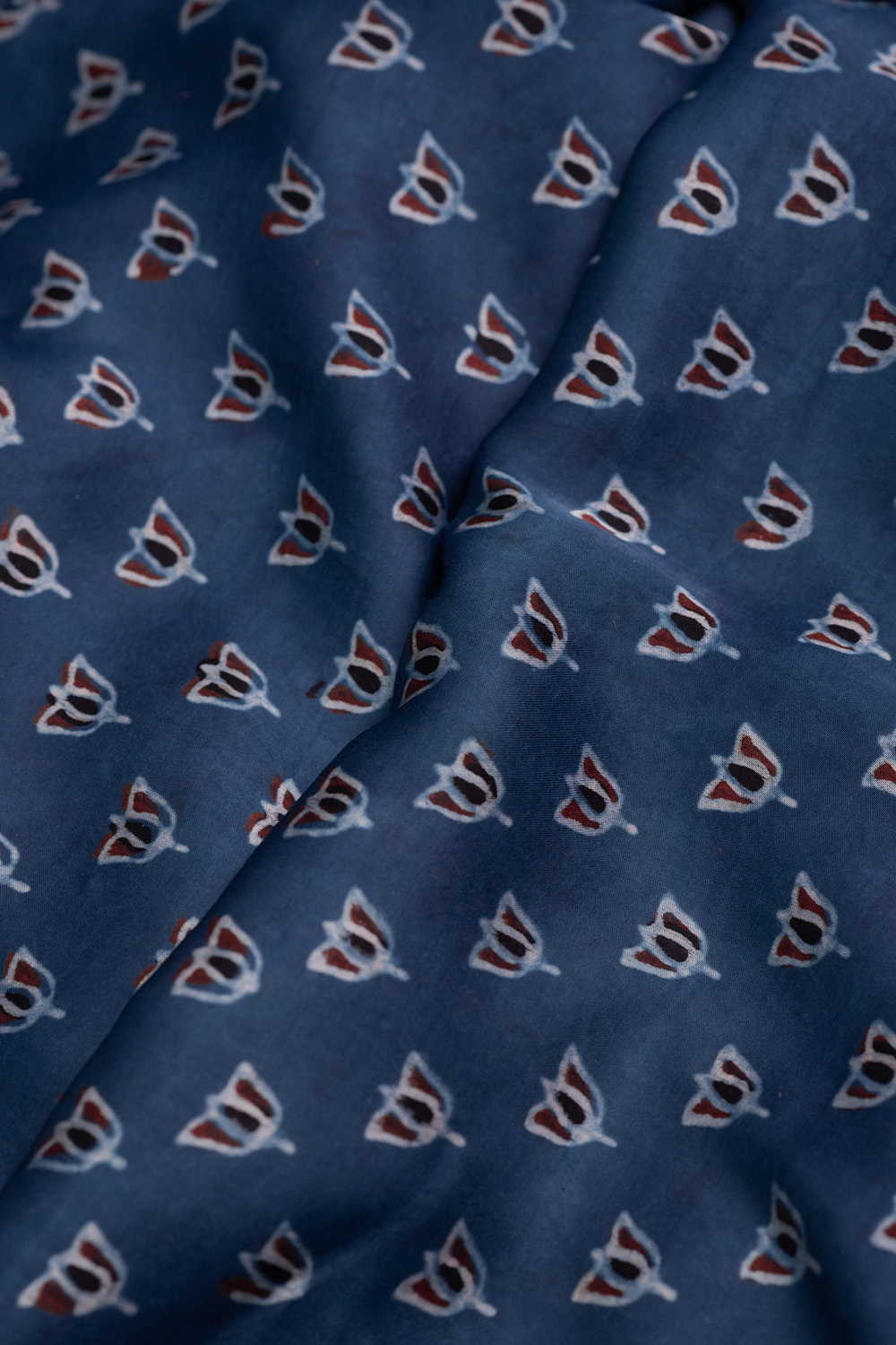 Silk Fabric - Matkatus 