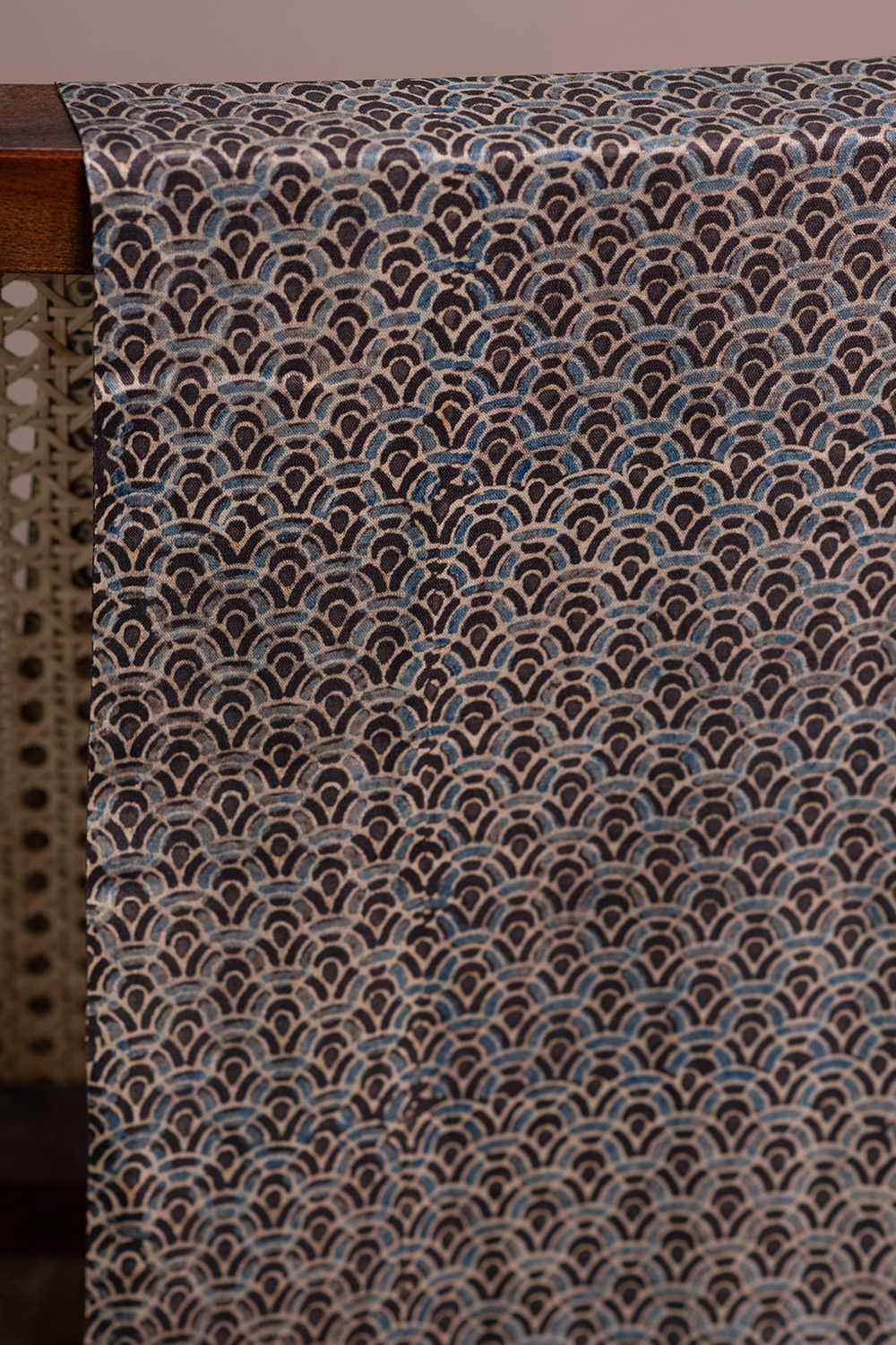 Silk Fabric - Matkatus 