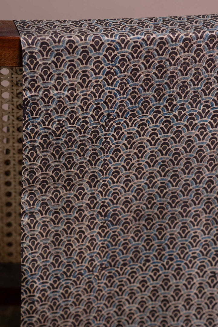 Silk Fabric - Matkatus 