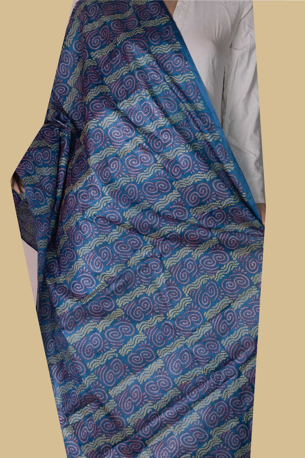 Kantha Silk Dupatta - Matkatus